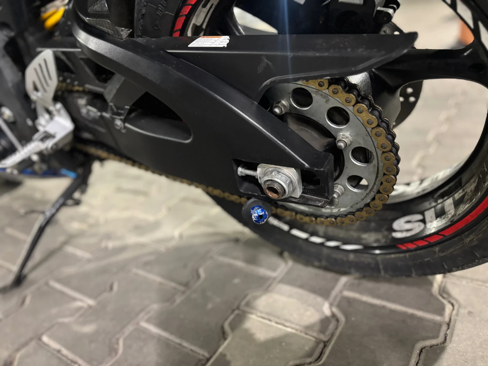 Suzuki Gsxr K9 750 - изображение 5