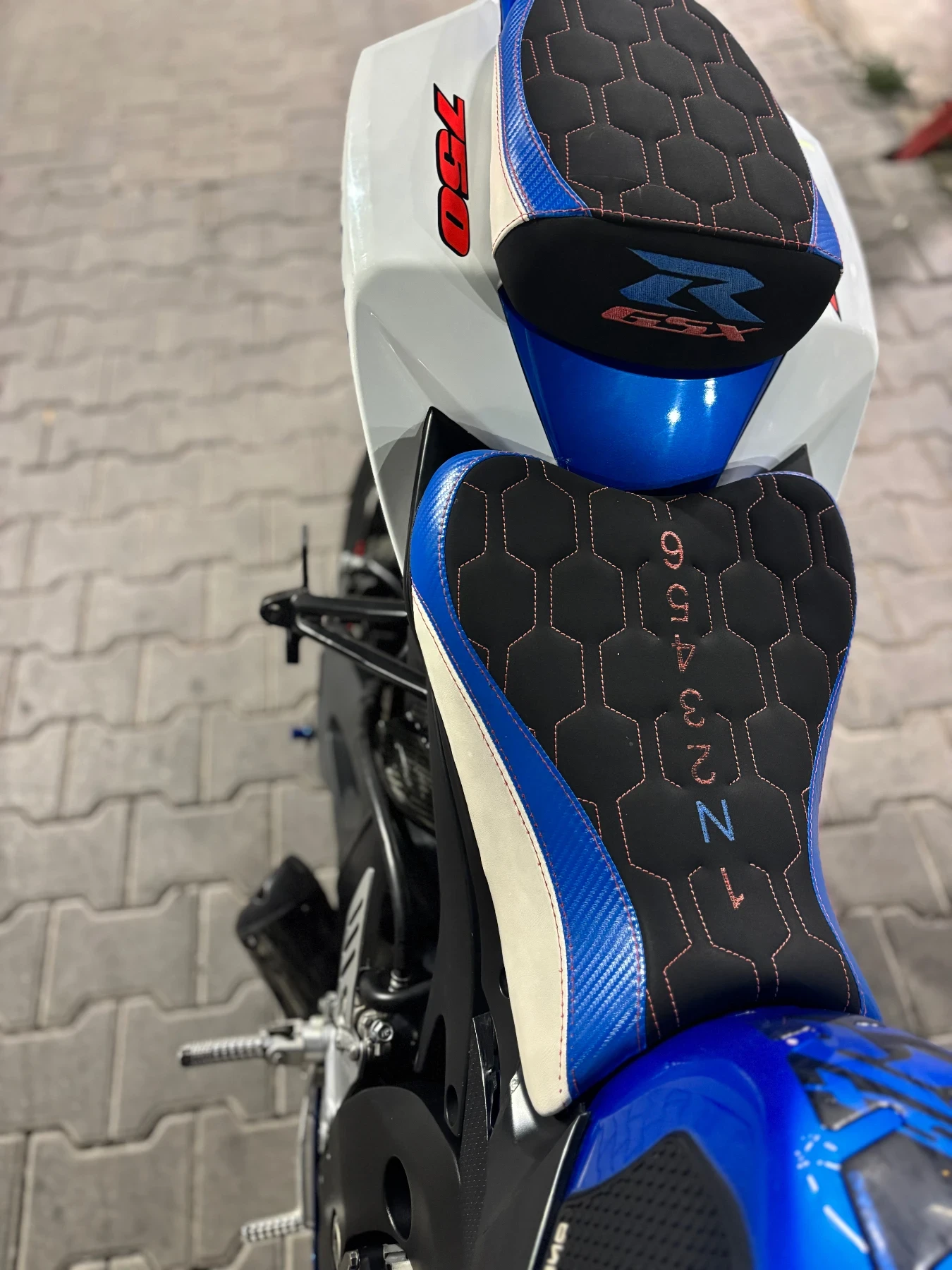 Suzuki Gsxr K9 750 - изображение 3