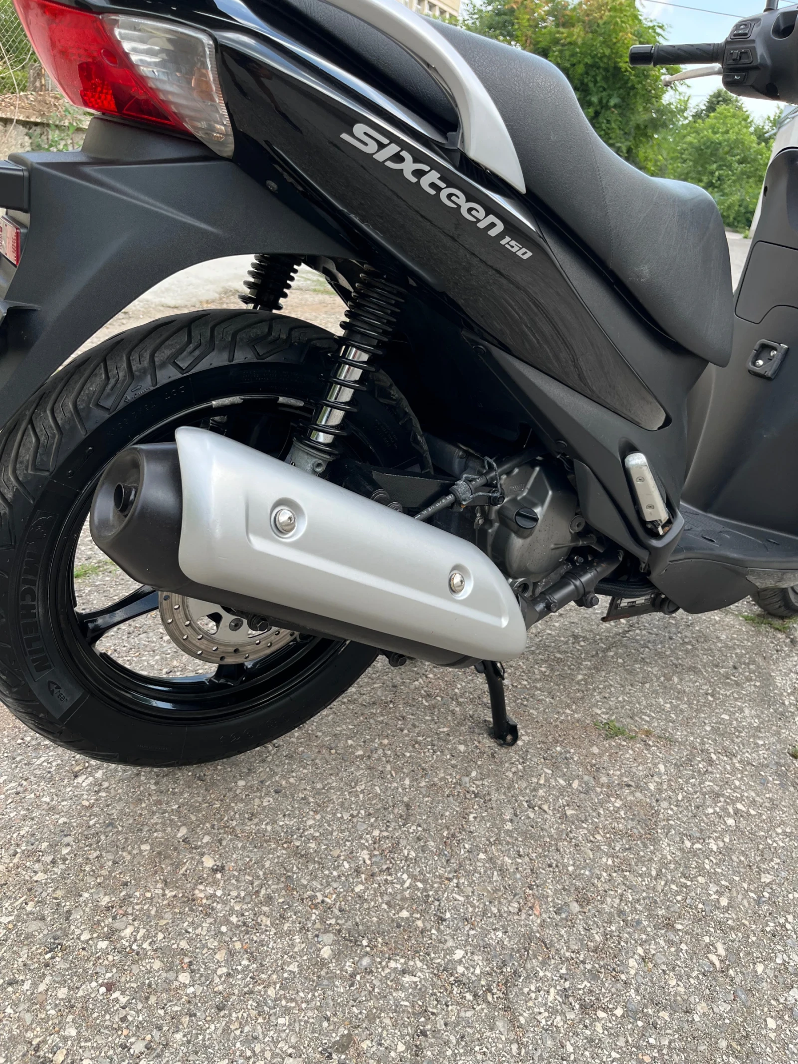 Suzuki Sixteen 150i Германия, снимка 8 - Мотоциклети и мототехника - 55069664