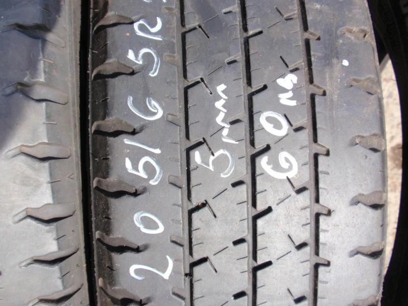 Гуми Летни 205/65R16, снимка 5 - Гуми и джанти - 8380756