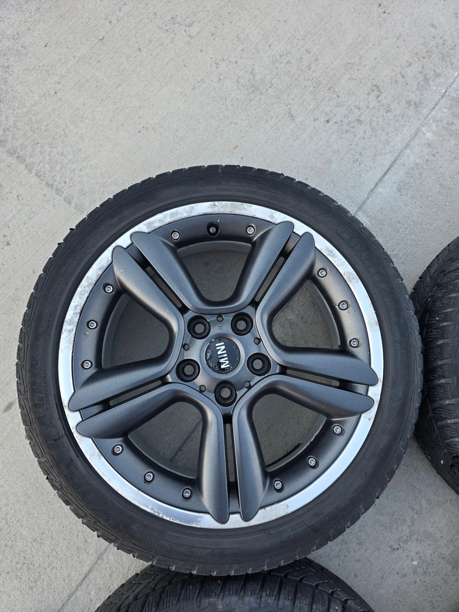 Гуми с джанти Goodyear 225/45R18, снимка 5 - Гуми и джанти - 54171858