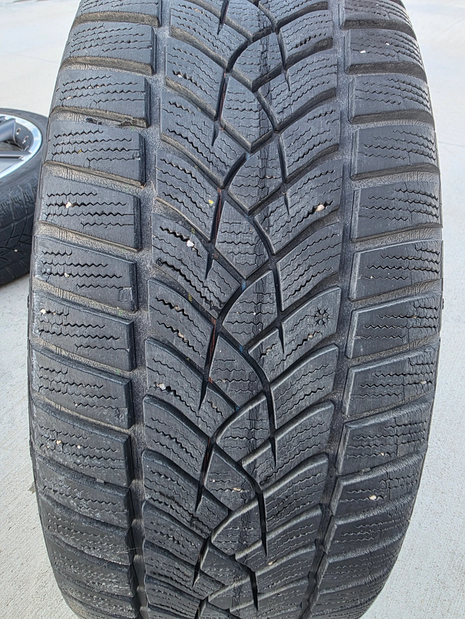 Гуми с джанти Goodyear 225/45R18, снимка 10 - Гуми и джанти - 54171858