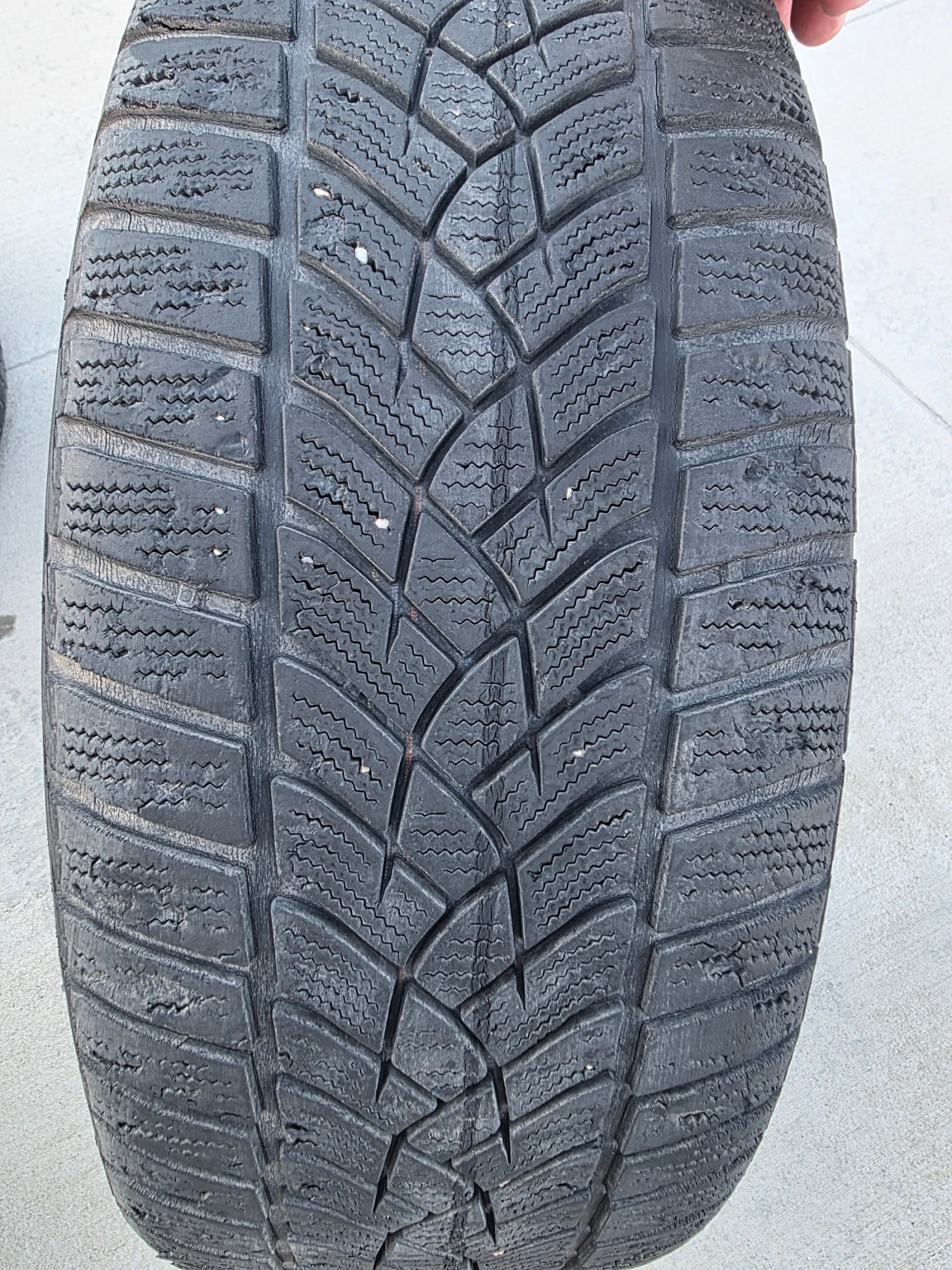 Гуми с джанти Goodyear 225/45R18, снимка 11 - Гуми и джанти - 54171858