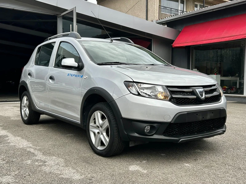 Dacia Sandero STEPWAY, 1.5 DCI, ПЕРФЕКТЕН, снимка 1 - Автомобили и джипове - 43867251