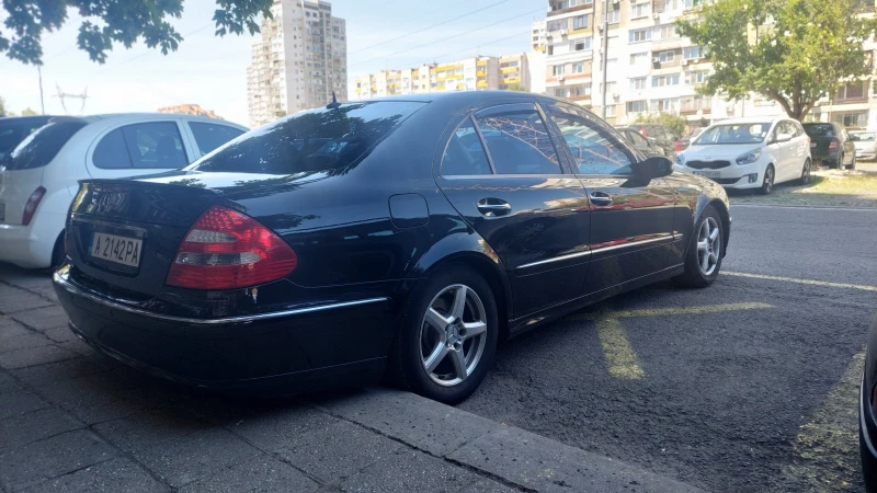 Mercedes-Benz E 320, снимка 9 - Автомобили и джипове - 47589633