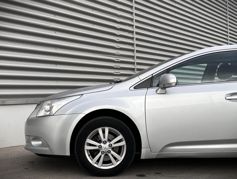 Toyota Avensis 1.8i 147HP ГАРАНЦИЯ 3м ИЛИ 3000км, снимка 9 - Автомобили и джипове - 46998723