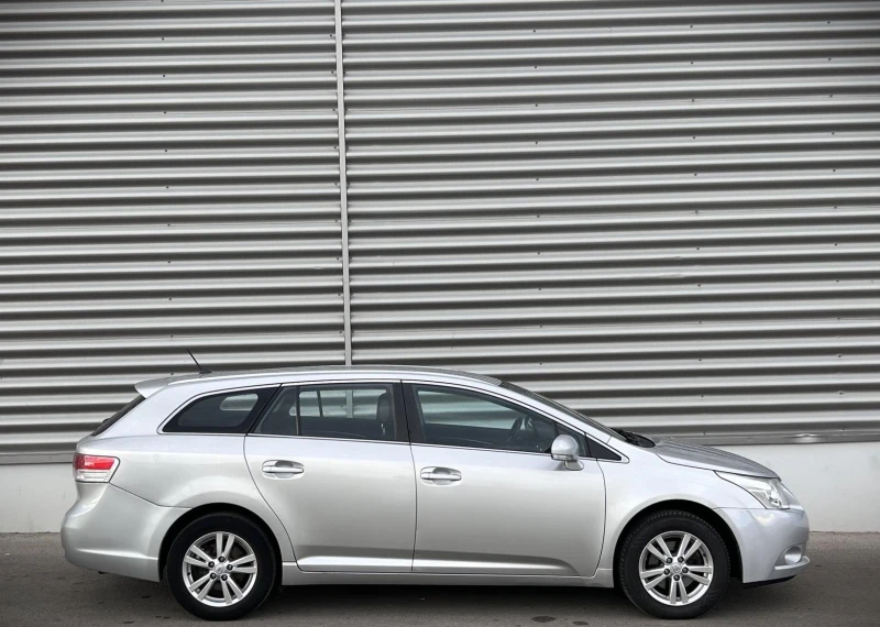 Toyota Avensis 1.8i 147HP ГАРАНЦИЯ 3м ИЛИ 3000км, снимка 4 - Автомобили и джипове - 46998723