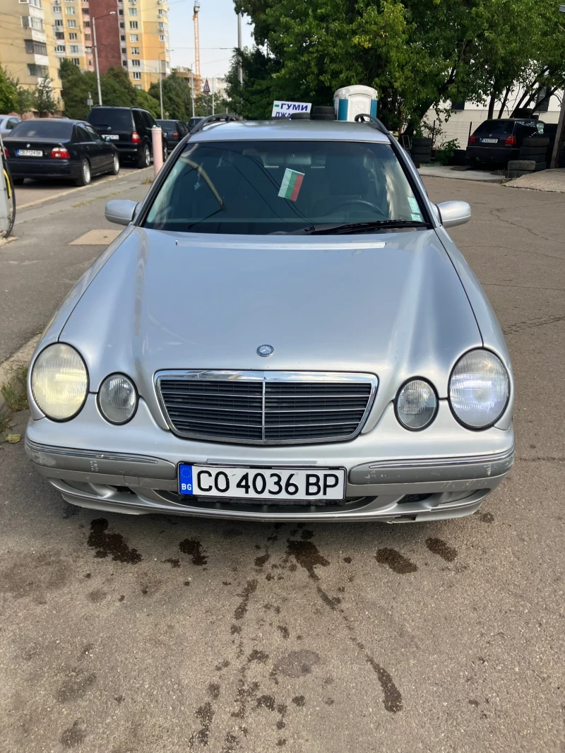 Mercedes-Benz E 320, снимка 3 - Автомобили и джипове - 47124598