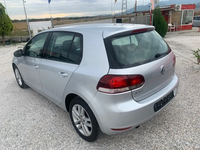 VW Golf 1.6TDI, снимка 6 - Автомобили и джипове - 47299852