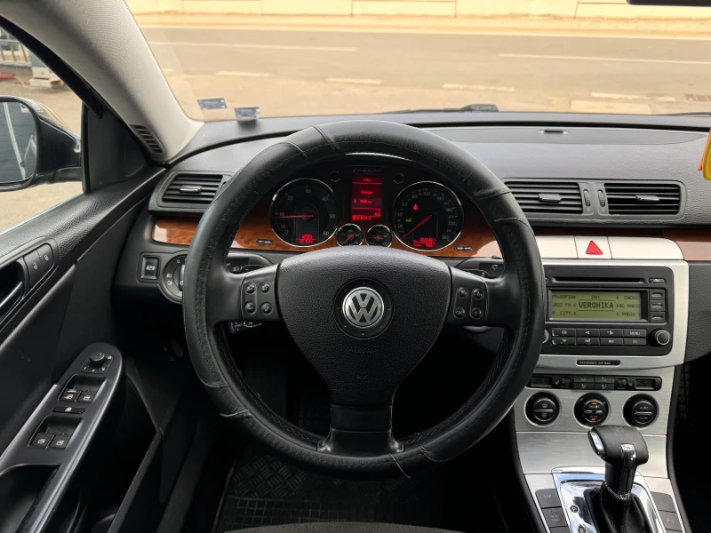 VW Passat 2.0TDI, снимка 11 - Автомобили и джипове - 47971771