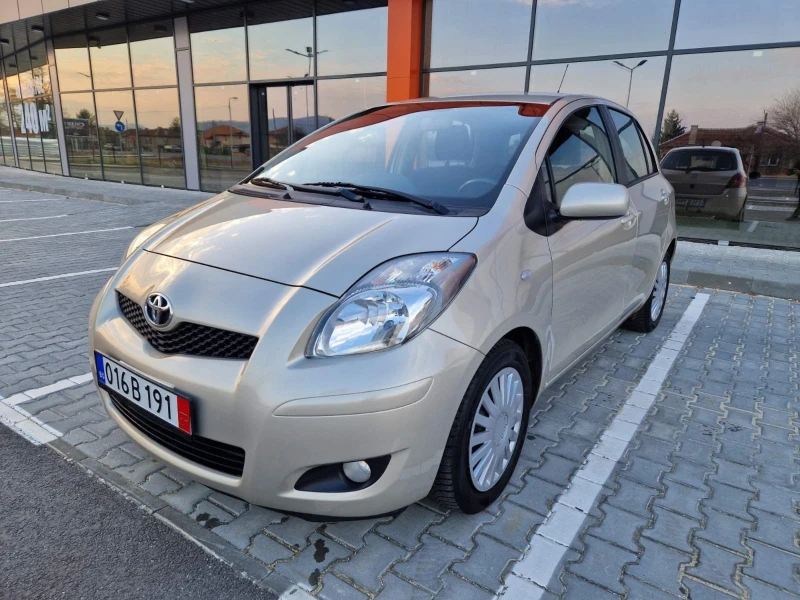 Toyota Yaris 1.4 D-4D, снимка 1 - Автомобили и джипове - 48142767