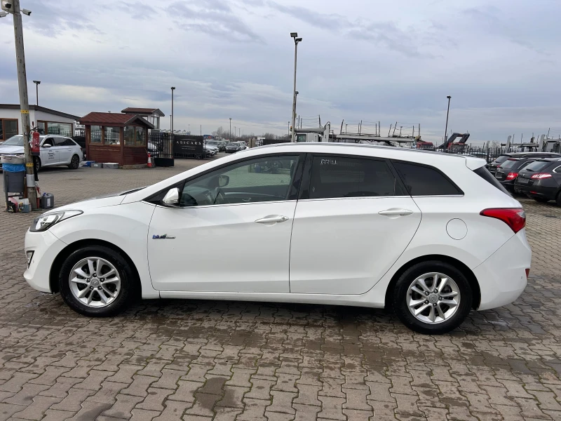 Hyundai I30 1.6D NAVI/KAMERA EURO 5, снимка 9 - Автомобили и джипове - 48417893