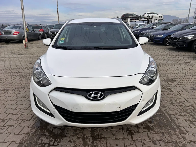 Hyundai I30 1.6D NAVI/KAMERA EURO 5, снимка 3 - Автомобили и джипове - 48417893