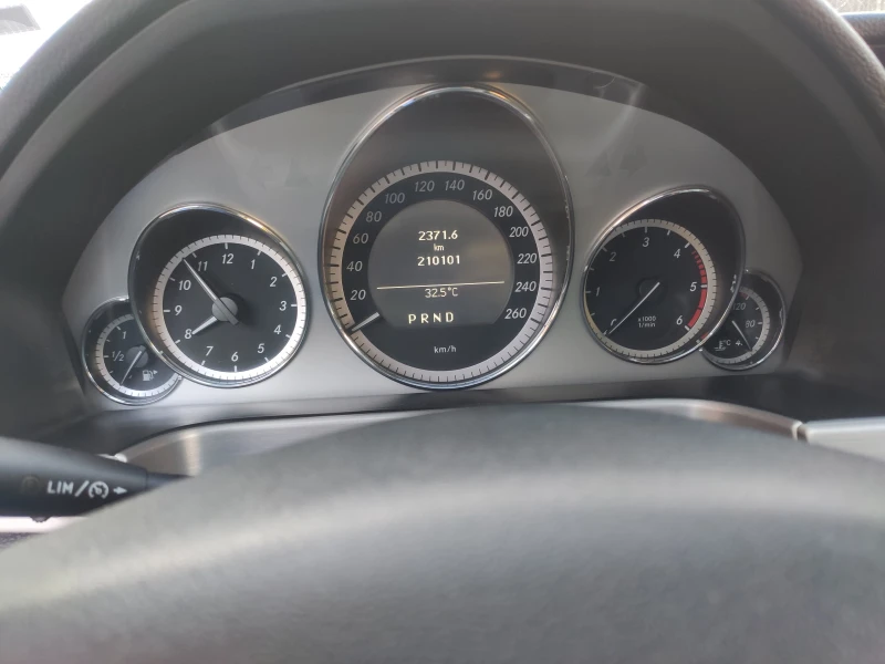 Mercedes-Benz E 250 CDI BlueEFFICIENCY, снимка 3 - Автомобили и джипове - 52350725