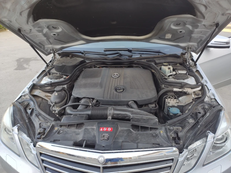 Mercedes-Benz E 250 CDI BlueEFFICIENCY, снимка 4 - Автомобили и джипове - 52350725