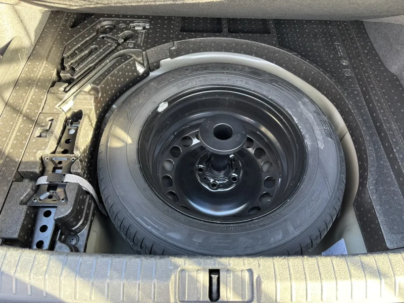 VW Passat Comfortline, снимка 14 - Автомобили и джипове - 52179999