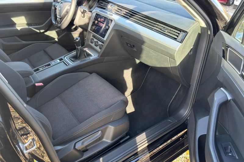 VW Passat Comfortline, снимка 12 - Автомобили и джипове - 52179999