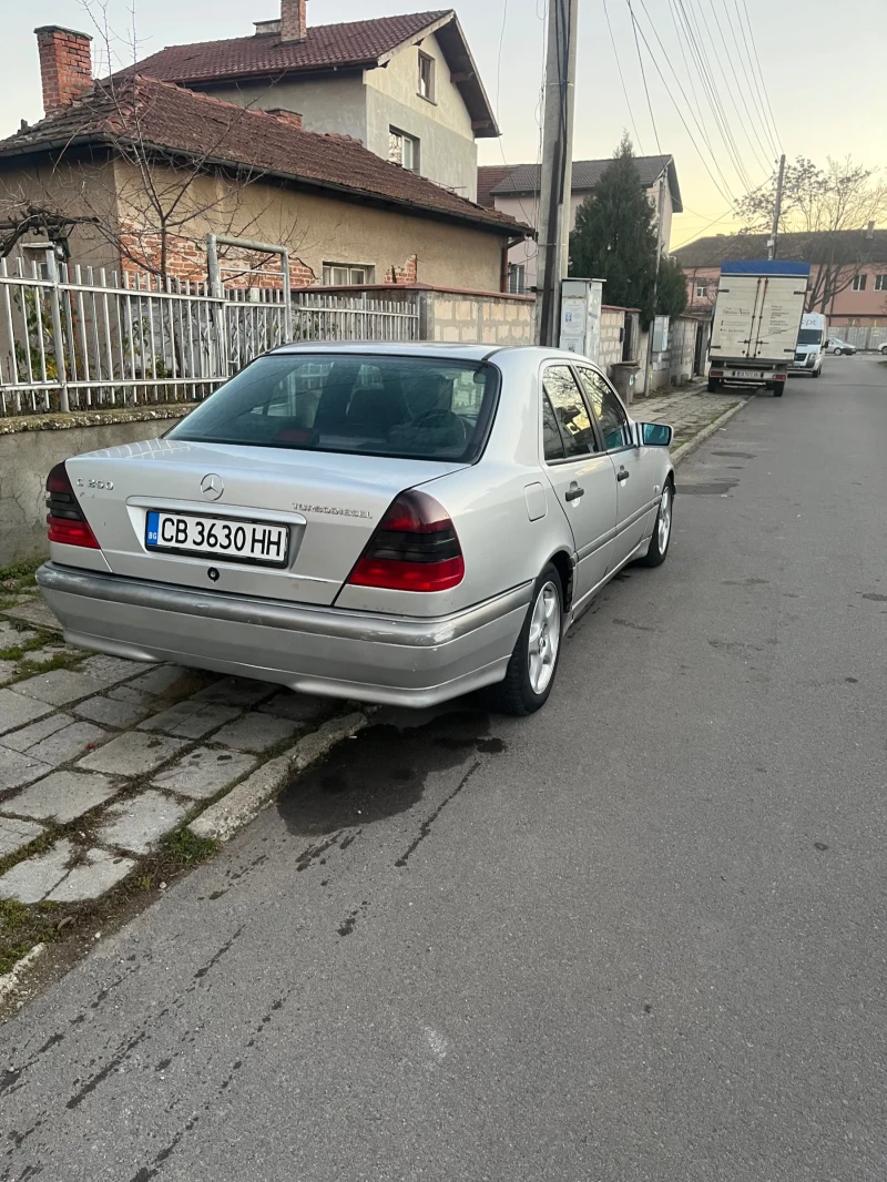 Mercedes-Benz C 250, снимка 3 - Автомобили и джипове - 52805246
