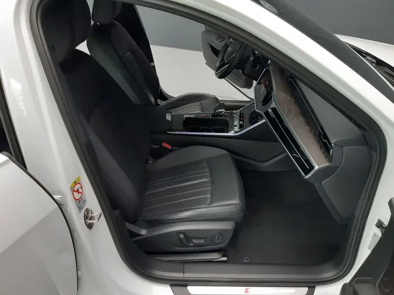 Audi A6 2.0 TFSI, снимка 12 - Автомобили и джипове - 55084447