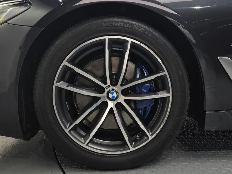 BMW 520 520i M Sport| 190к.с.| ВКЛ.ТЕХНОТЕСТ, снимка 5 - Автомобили и джипове - 55441741