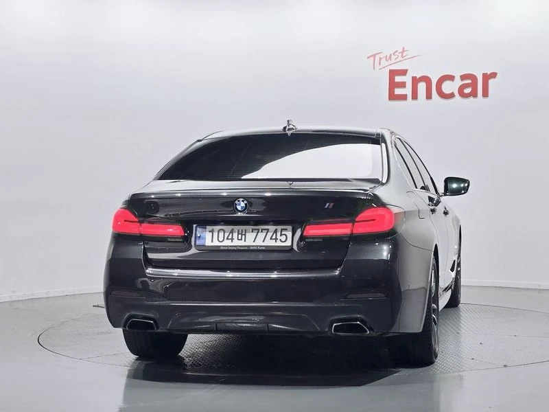 BMW 520 520i M Sport| 190к.с.| ВКЛ.ТЕХНОТЕСТ, снимка 4 - Автомобили и джипове - 55441741