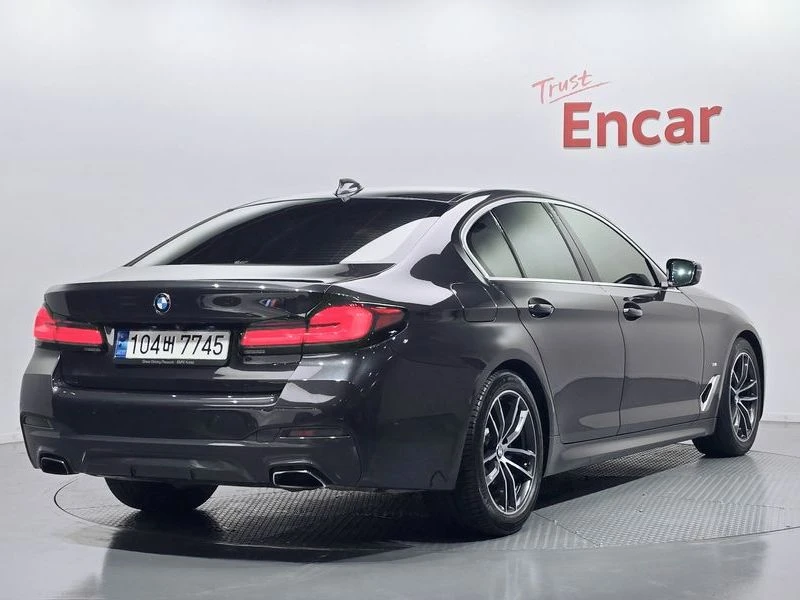BMW 520 520i M Sport| 190к.с.| ВКЛ.ТЕХНОТЕСТ, снимка 2 - Автомобили и джипове - 55441741