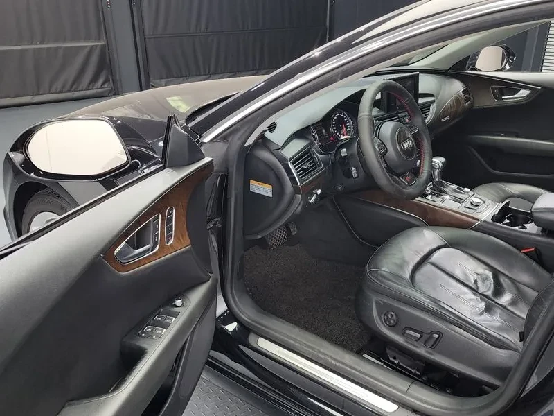 Audi A7 3.0 TDI Quattro - САМО 30% АВАНС, снимка 10 - Автомобили и джипове - 56158818