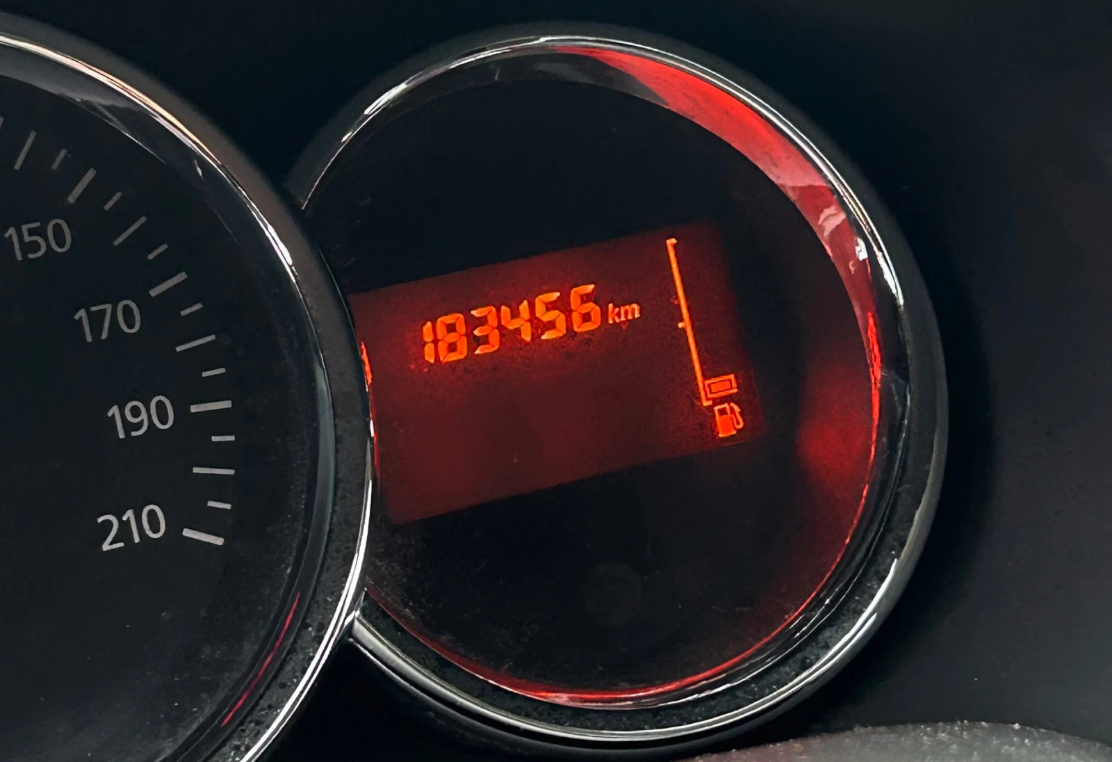 Dacia Sandero STEPWAY, 1.5 DCI, ПЕРФЕКТЕН | Mobile.bg — изображение 16