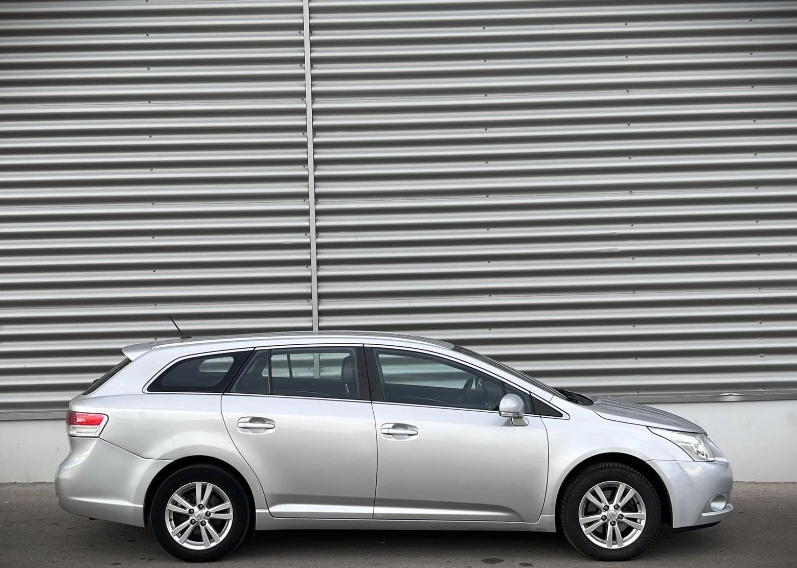 Toyota Avensis 1.8i 147HP ГАРАНЦИЯ 3м ИЛИ 3000км - изображение 4