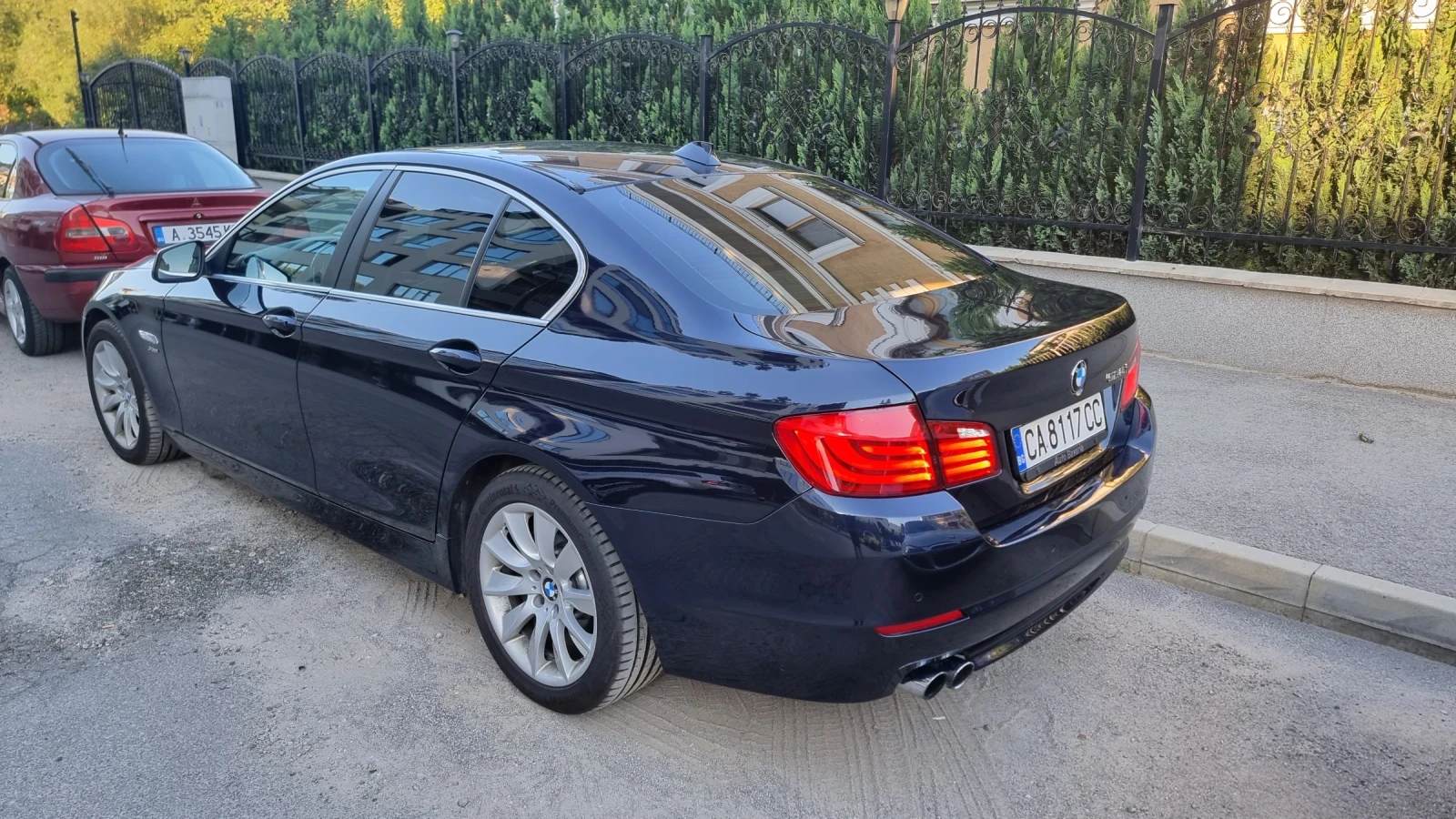 BMW 528 X DRIVE, ГАРАЖЕН - изображение 3