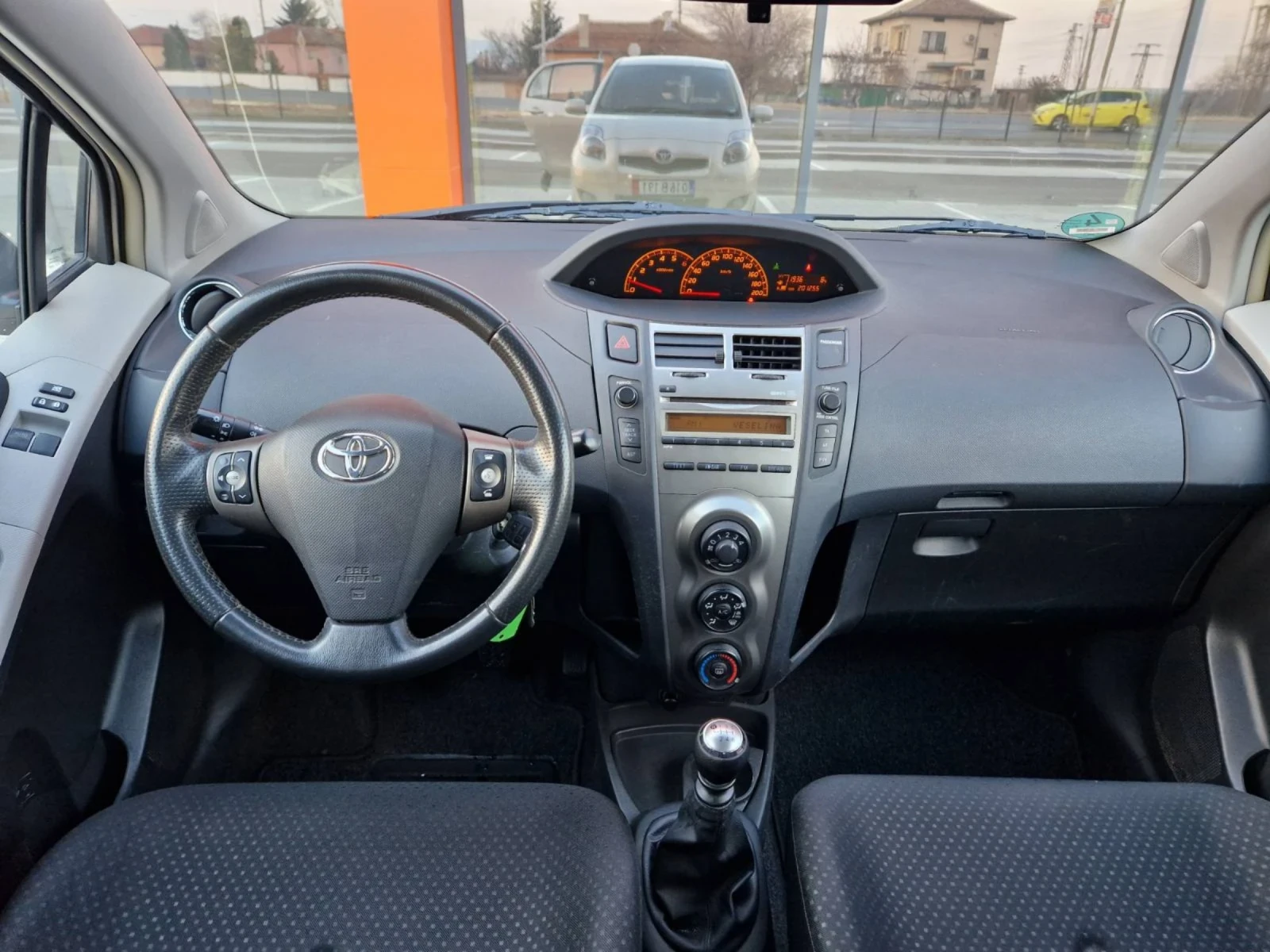 Toyota Yaris 1.4 D-4D - изображение 10