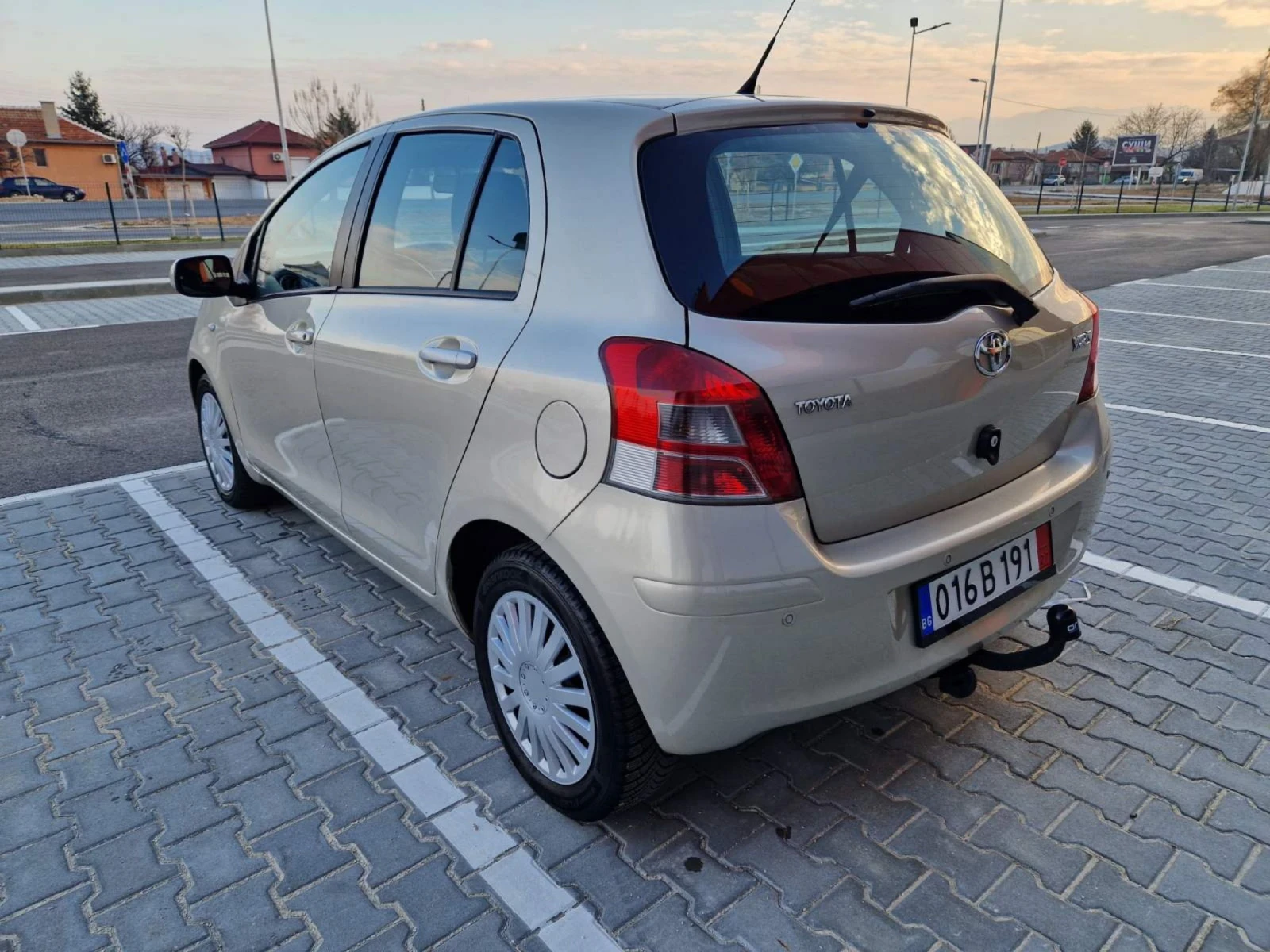 Toyota Yaris 1.4 D-4D - изображение 3