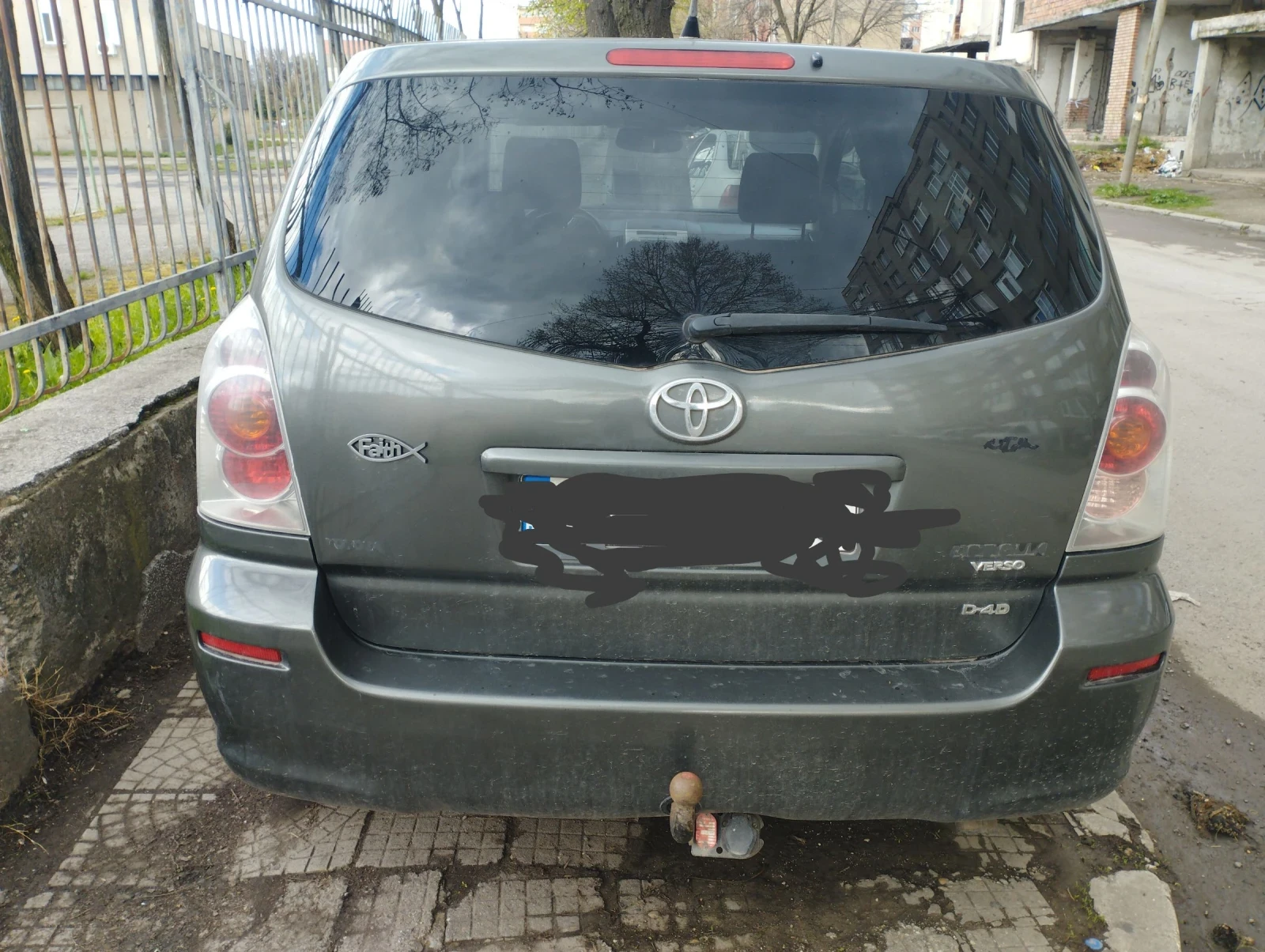 Toyota Corolla verso 2.2    D-CAT - изображение 3