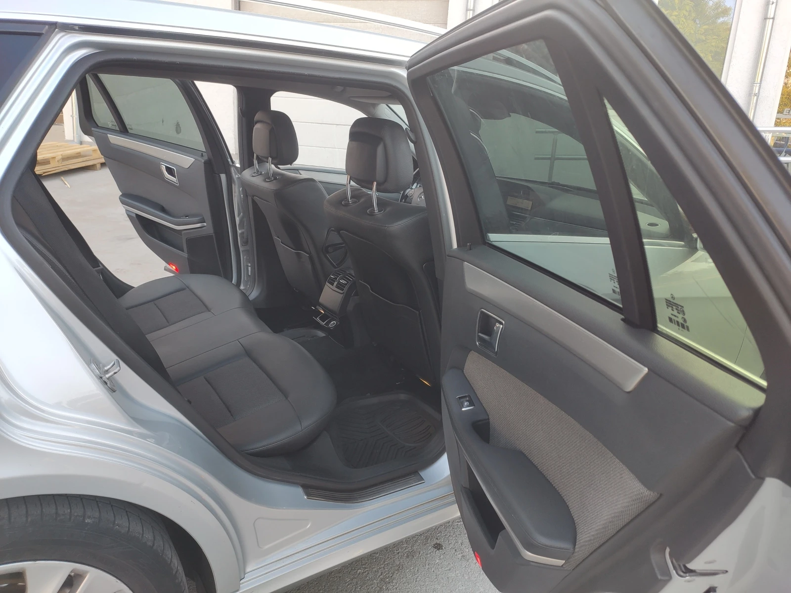 Mercedes-Benz E 250 CDI BlueEFFICIENCY - изображение 6
