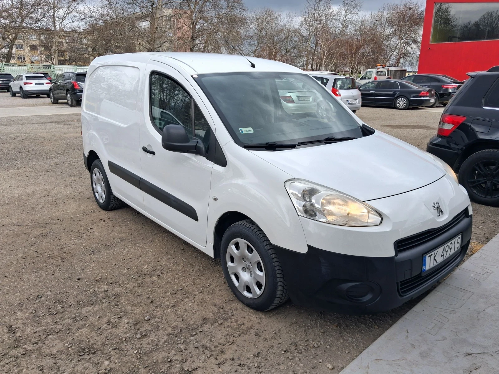 Peugeot Partner 1.6, 90 к.с. климатик, реални километри 