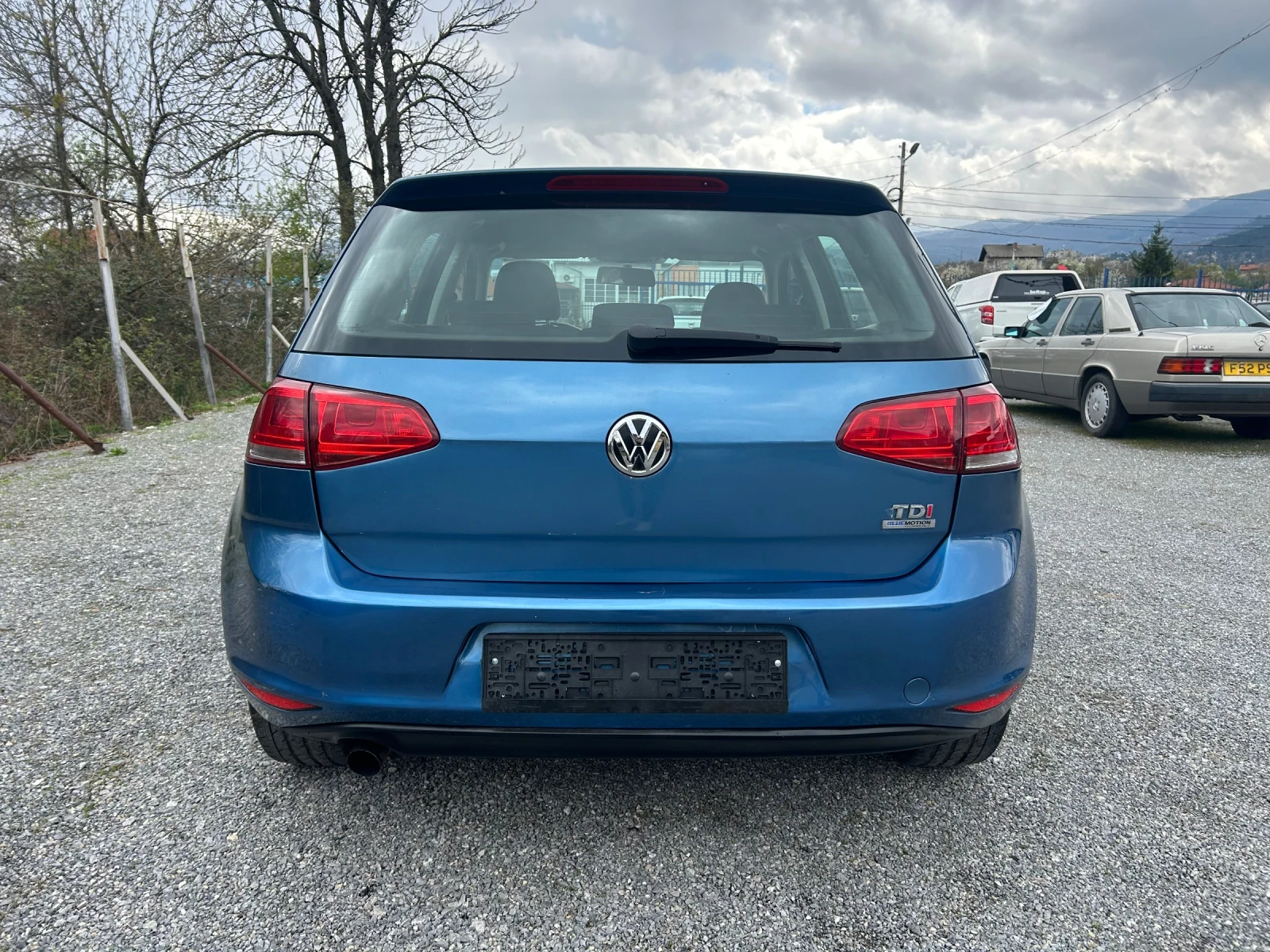 VW Golf 1.6, снимка 5 - Автомобили и джипове - 54172190