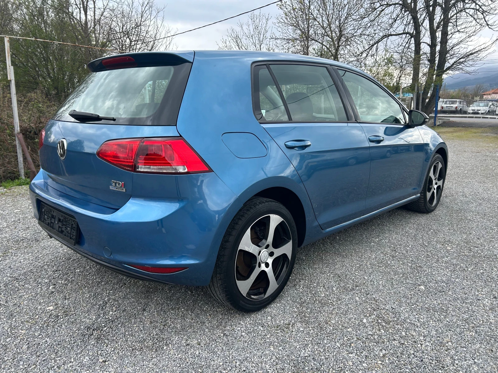 VW Golf 1.6, снимка 4 - Автомобили и джипове - 54172190