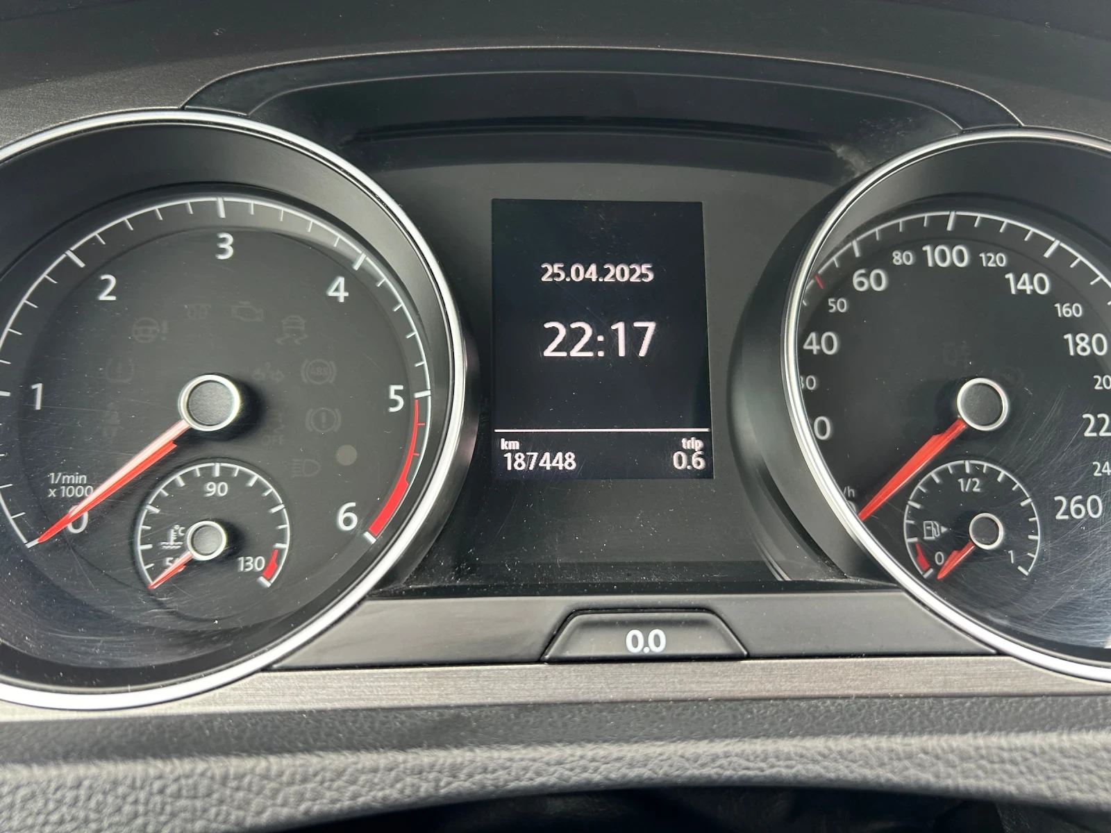 VW Golf 1.6, снимка 10 - Автомобили и джипове - 54172190