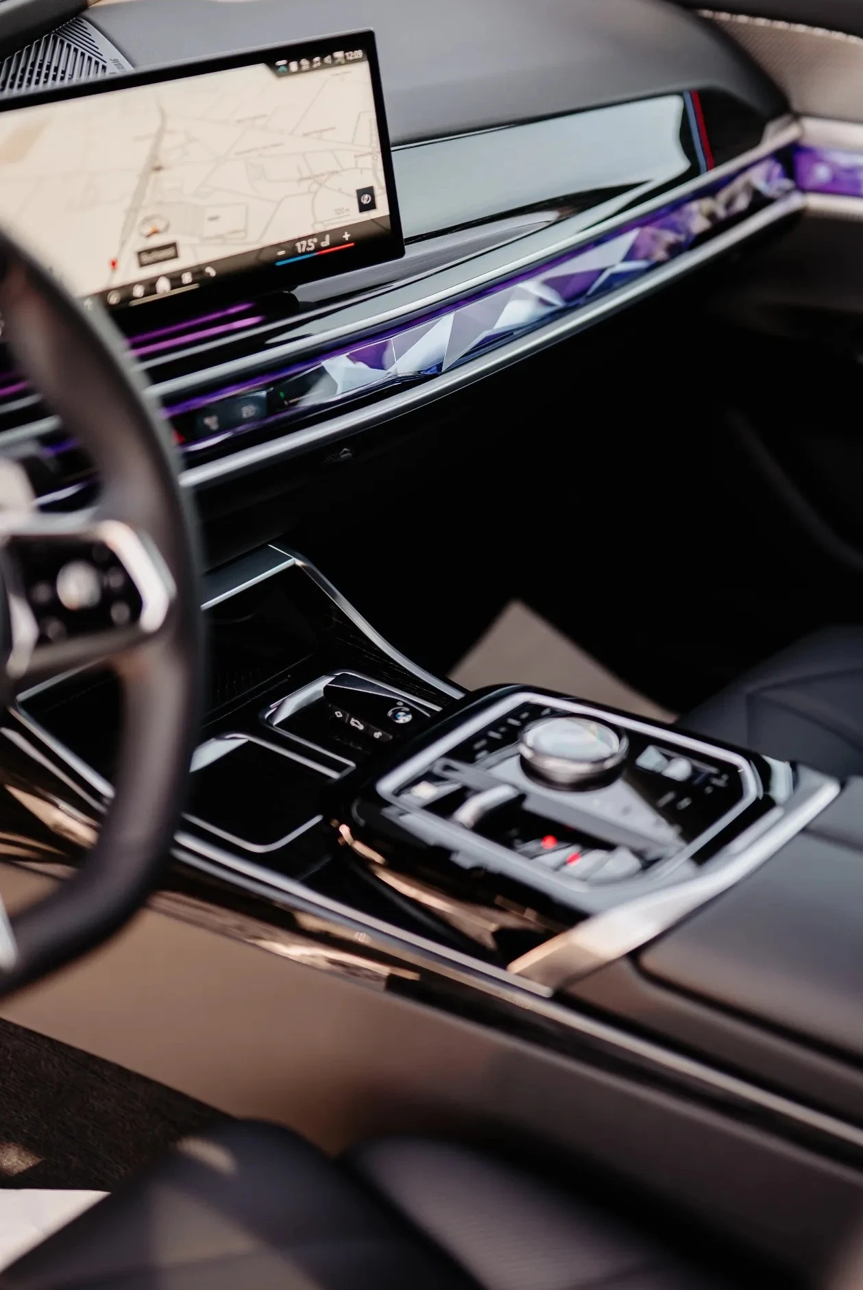 BMW 760 e Hybrid, снимка 5 - Автомобили и джипове - 54229469