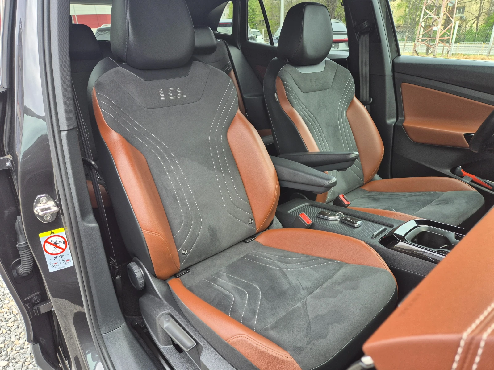 VW ID.4 Pro-82kWh-AMBIENT LIGHT-LED, снимка 12 - Автомобили и джипове - 54357931