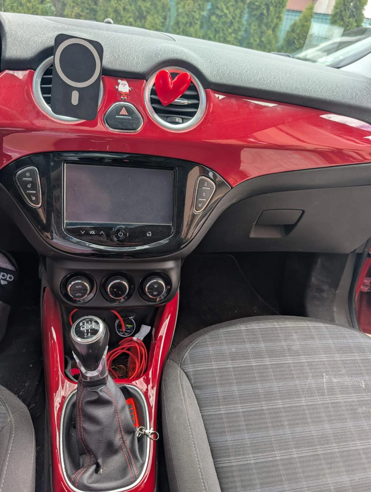 Opel Adam, снимка 11 - Автомобили и джипове - 54478861