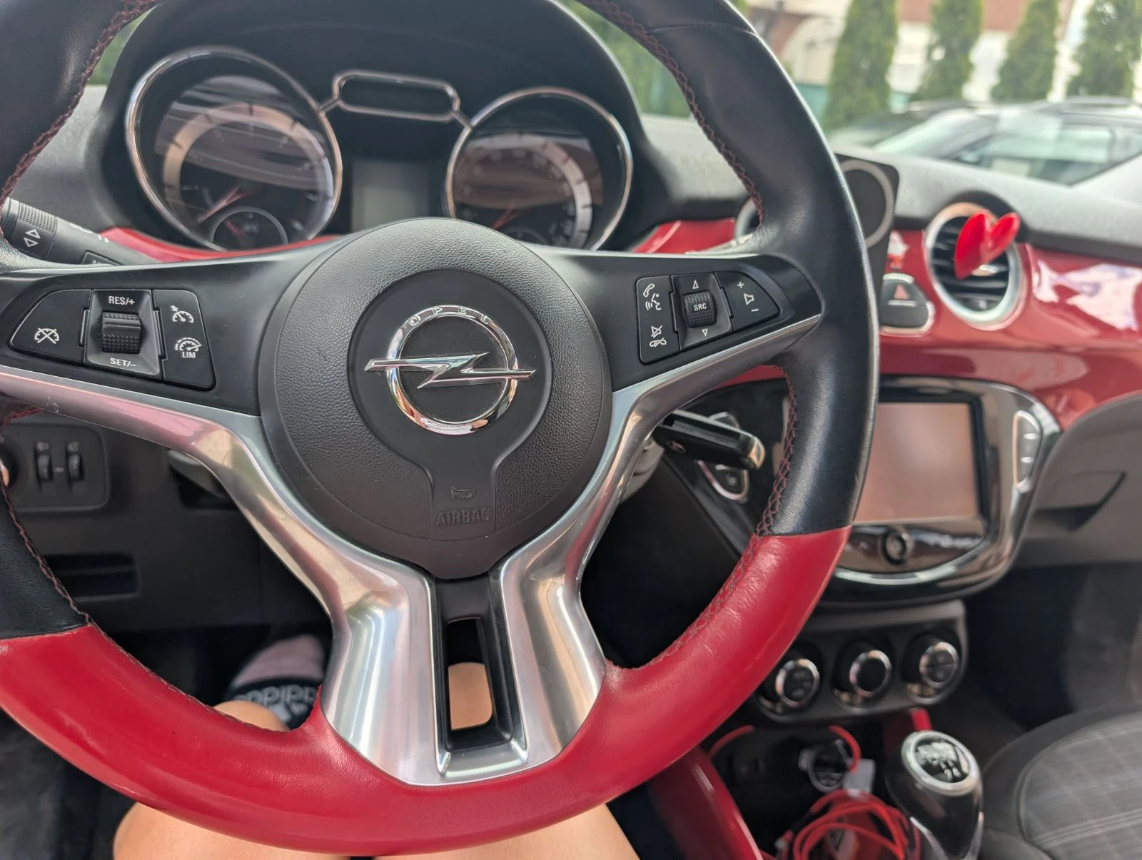 Opel Adam, снимка 8 - Автомобили и джипове - 54478861