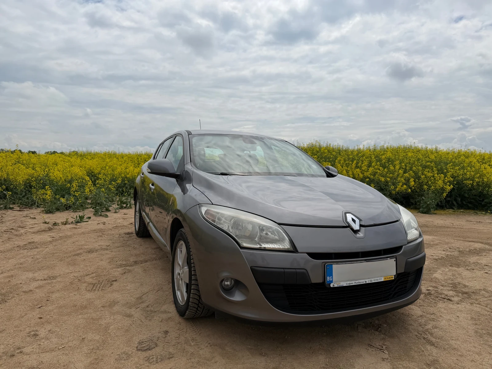 Renault Megane Megan 3 Intens, снимка 2 - Автомобили и джипове - 54485198