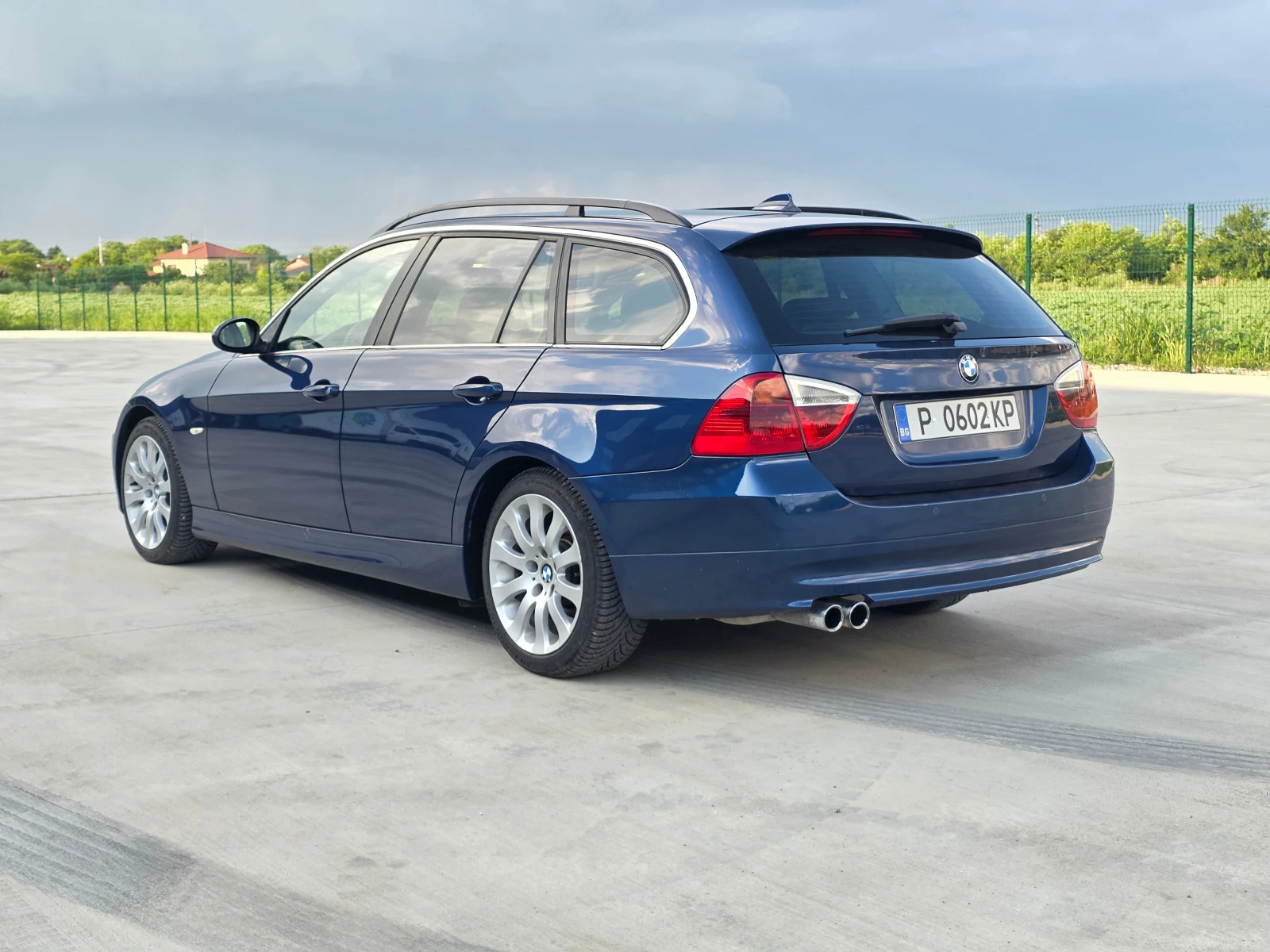 BMW 330 d Touring , снимка 3 - Автомобили и джипове - 54849412
