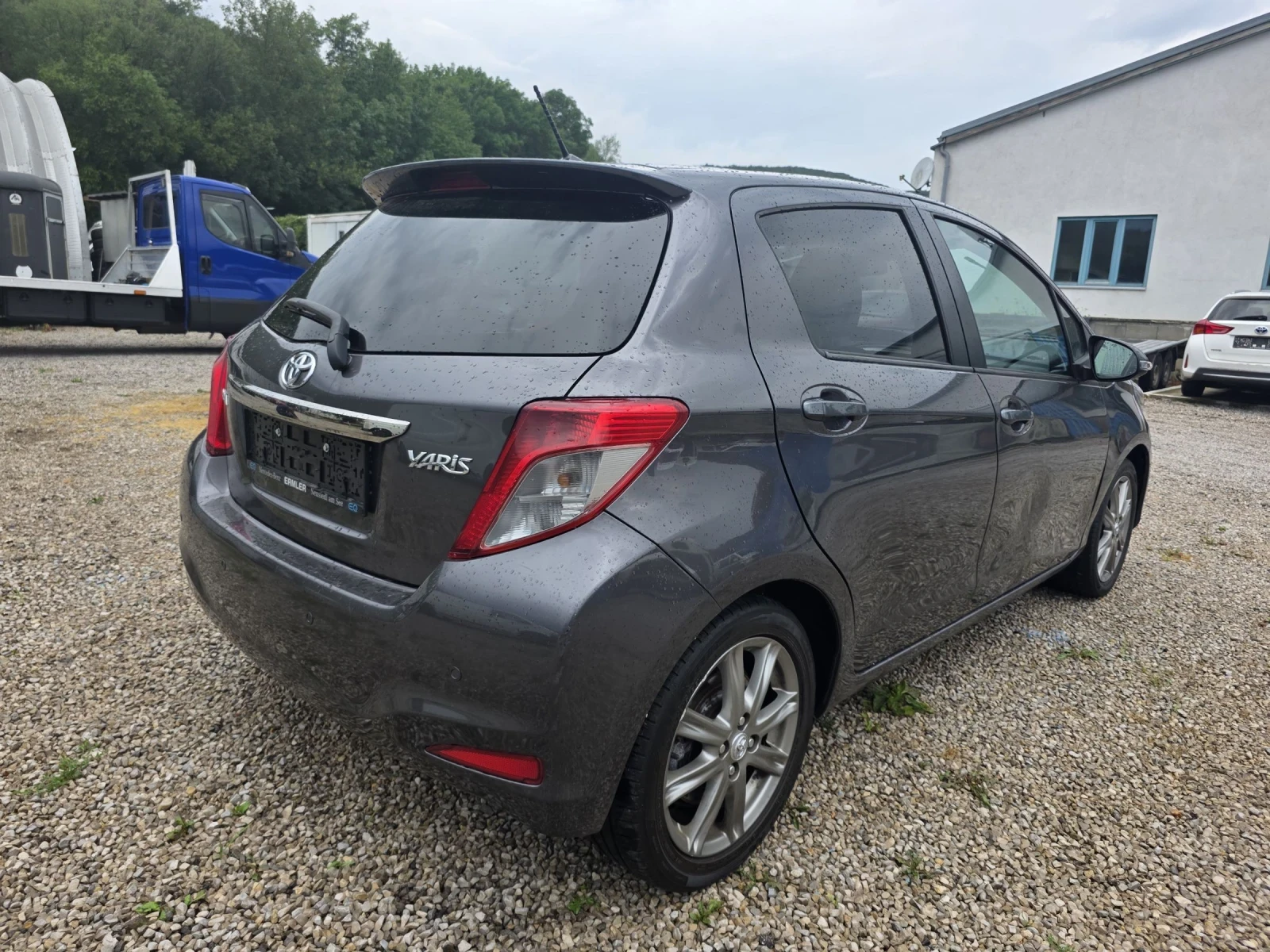 Toyota Yaris 1.33 VVT-i AUTOMATIK NAVI KLIMA KAMERA PANO START , снимка 4 - Автомобили и джипове - 55338089
