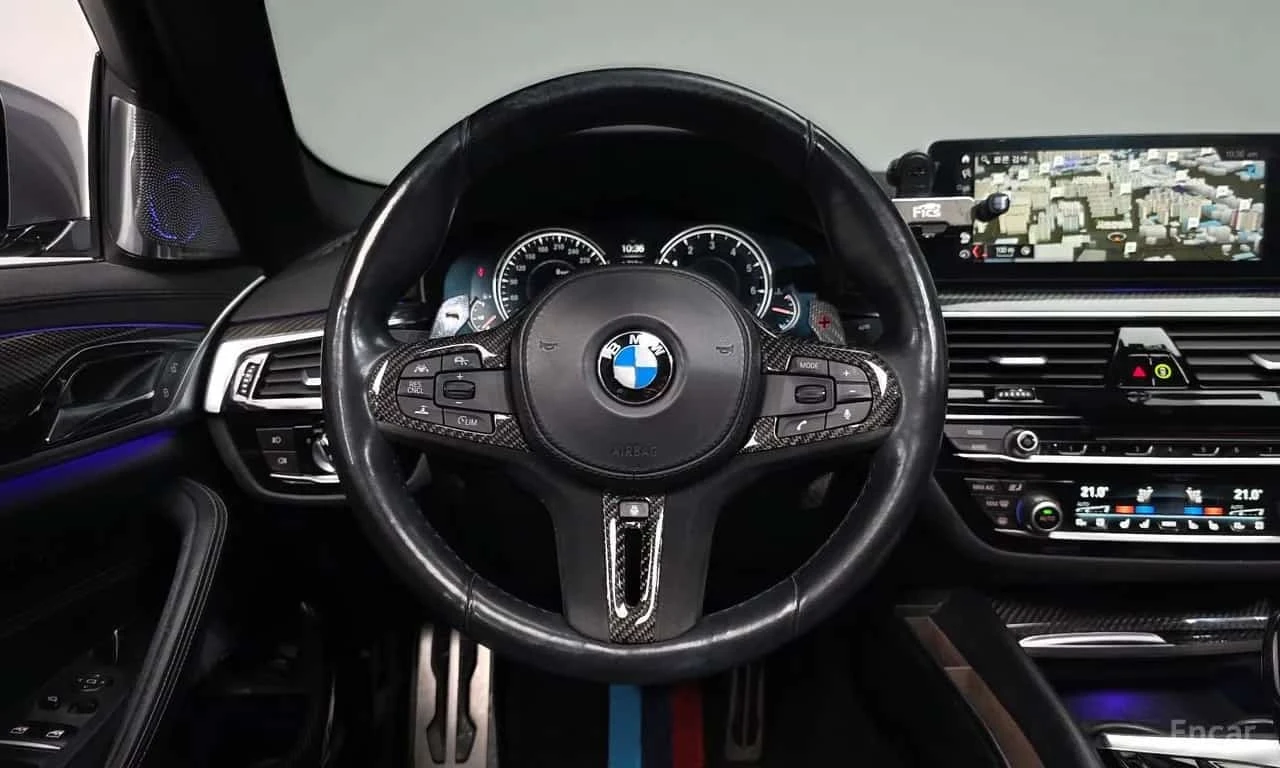 BMW 530 / BOWERS & WILKINS / ДИСТРОНИК / ОБДУХВАНЕ / 360, снимка 13 - Автомобили и джипове - 56199149
