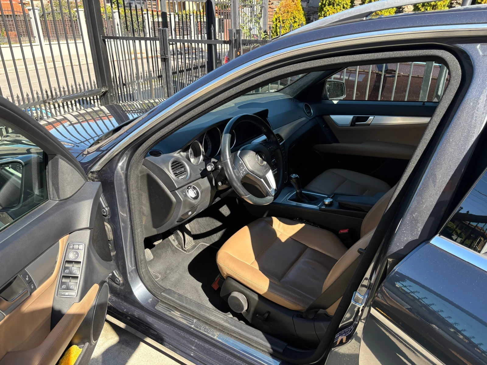 Mercedes-Benz C 180, снимка 9 - Автомобили и джипове - 56244793