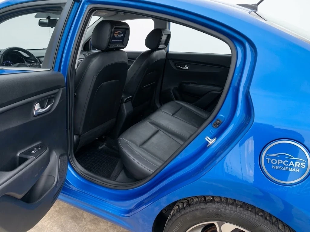 Kia Rio IV, снимка 3 - Автомобили и джипове - 56248336