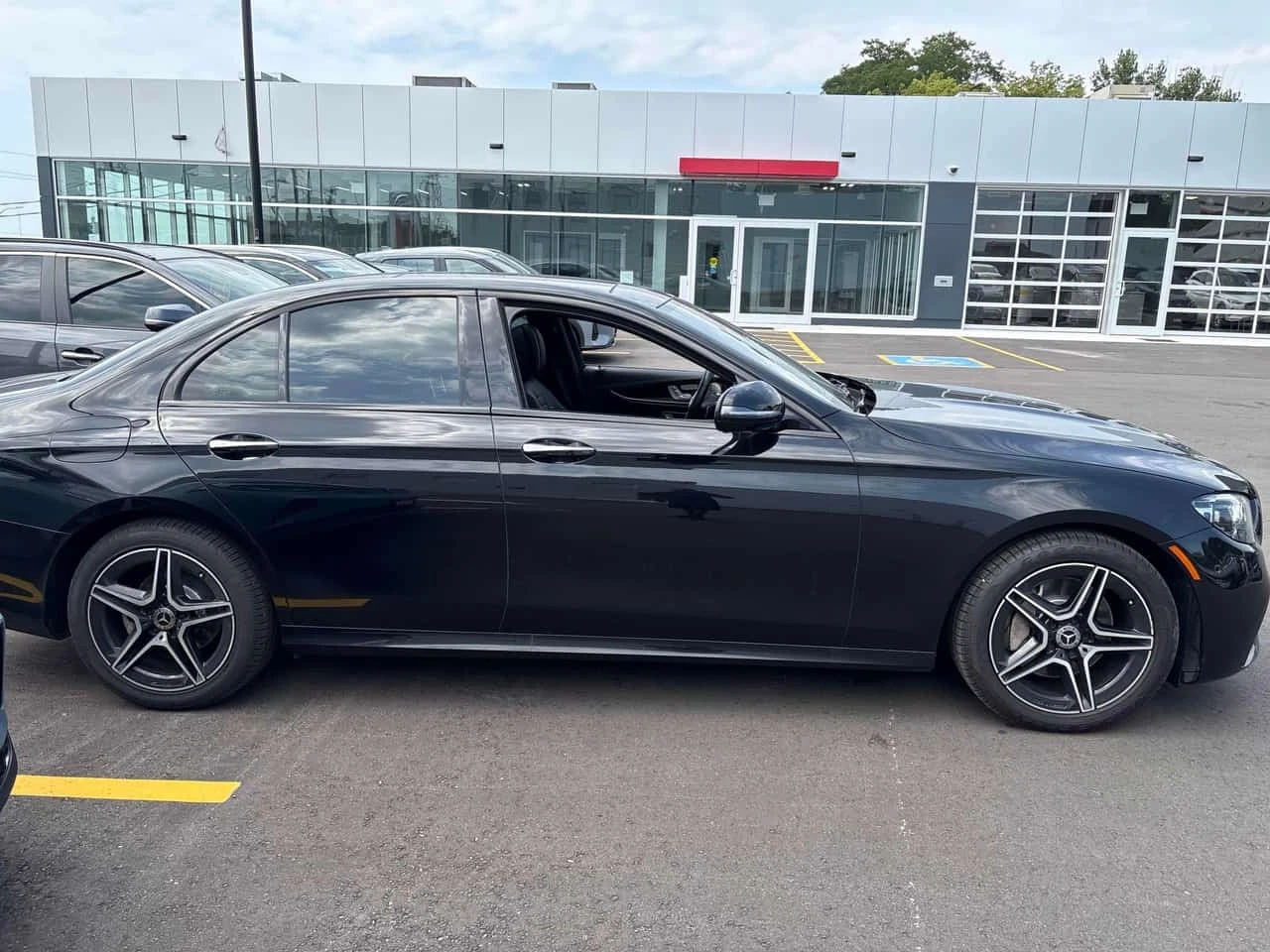 Mercedes-Benz E 350 4MATIC | CARFAX | ��� ��������� | Mobile.bg � ����������� 4
