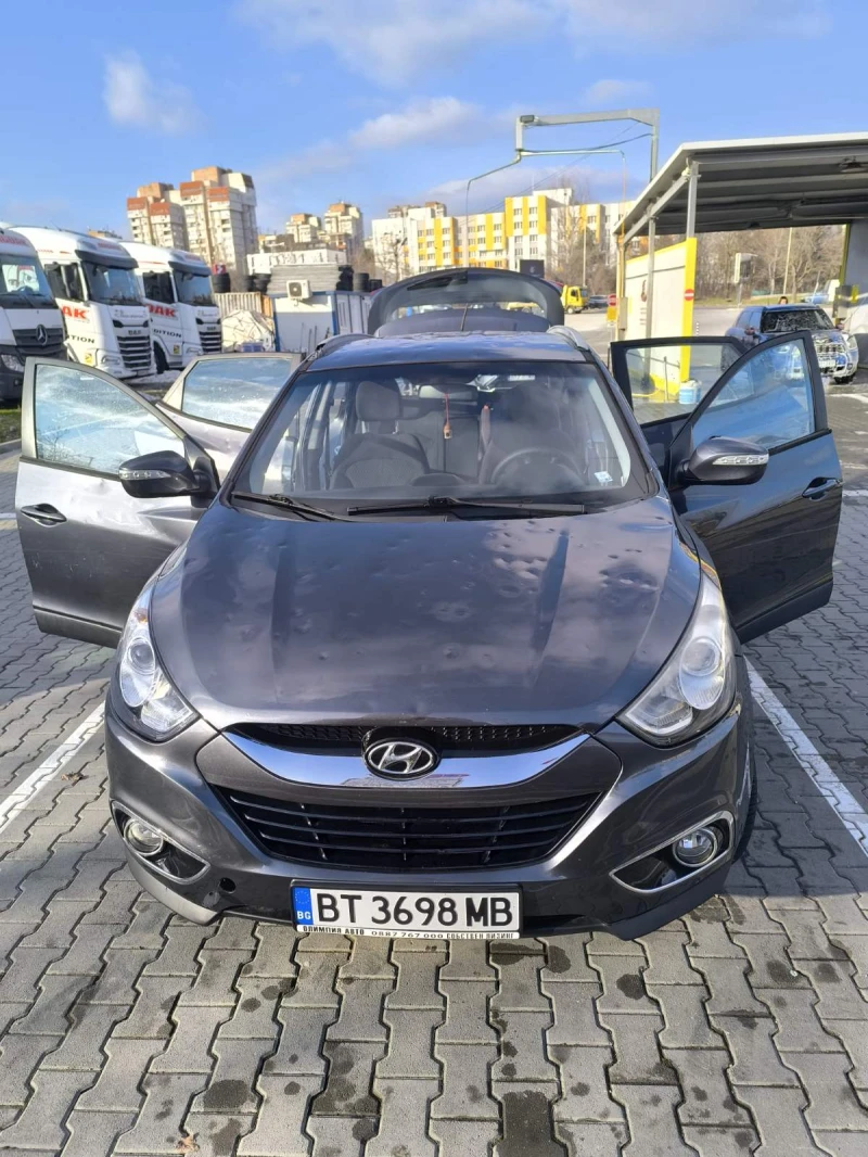 Hyundai IX35 2.0 4WD Premium ГАЗ BRC, снимка 3 - Автомобили и джипове - 49040635